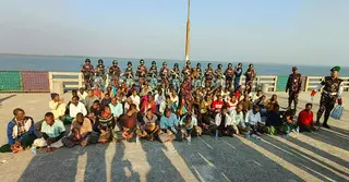 দেশে ফিরলো আরাকান আর্মির হাতে আটক ৭৩ জেলে